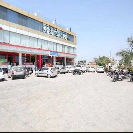 Hotel Shivjot Kharar Exterior foto